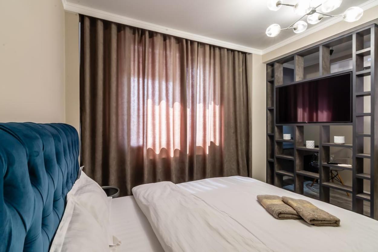 Apartment In The Golden Square 143